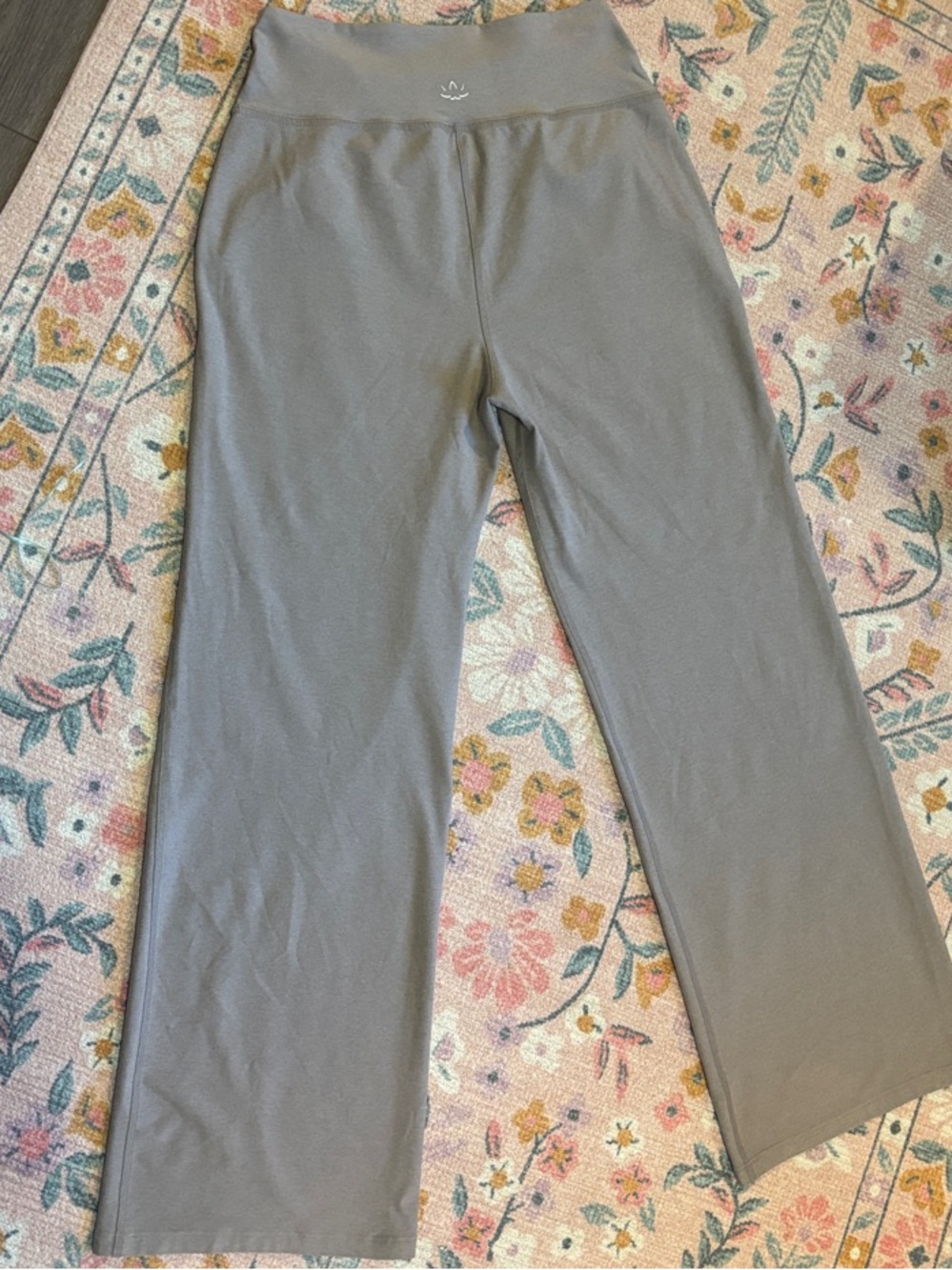 Beyond Yoga space dye Wide-Leg High-Rise Pants in Taupe Gray